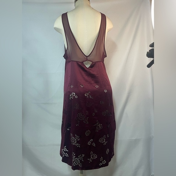 Free People burgundy negligee. For nighty with cutouts and sheer straps. Size Lg - Picture 5 of 6